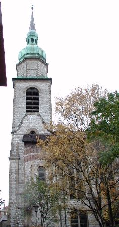 Christuskirche - Seitenansicht von Sden